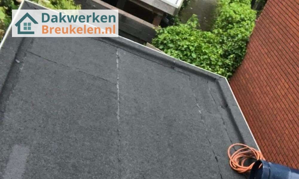 Wat kost een plat dak herstellen? Wat kost een plat dak herstellen in Breukelen?